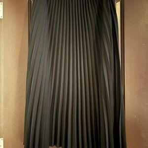 CeCe Black A-Line Pleated Skirt